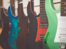 A selection of the best electric guitars for beginners, featuring various models and colors, each designed for easy learning and enjoyable play.