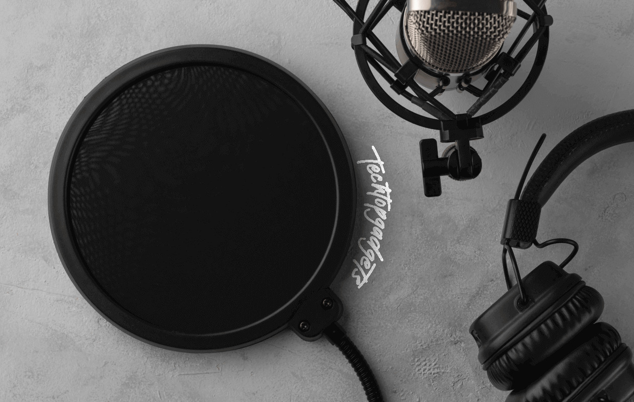 This premium pop filter is considered essential for professional vocal recordings, offering unmatched pop noise cancellation for the best audio quality.