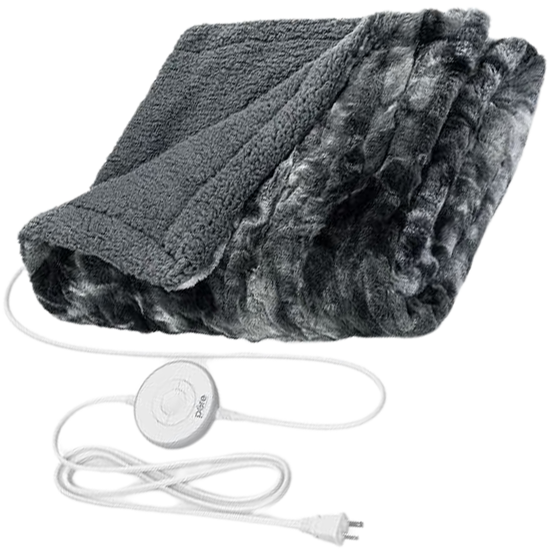Experience ultimate relaxation and warmth with Pure Enrichment’s luxury heated throw, a frontrunner in the best cordless electric blanket range.